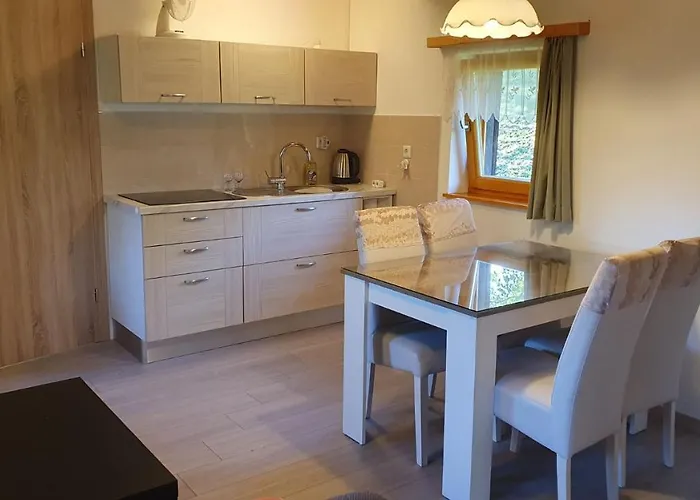 Hiska Ob Gozdu Holiday home